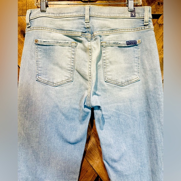 Like New!! 7FAMK Light Wash High Waist Vintage Bootcut Jeans - Picture 5 of 15